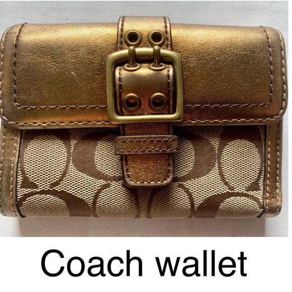 Coach Handbags - AUTHENTIC COACH WALLET